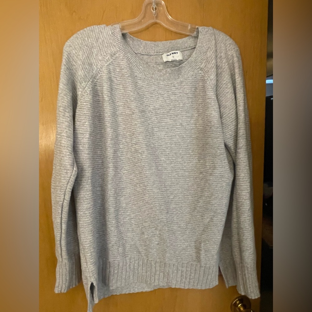 Ladies old navy sweater